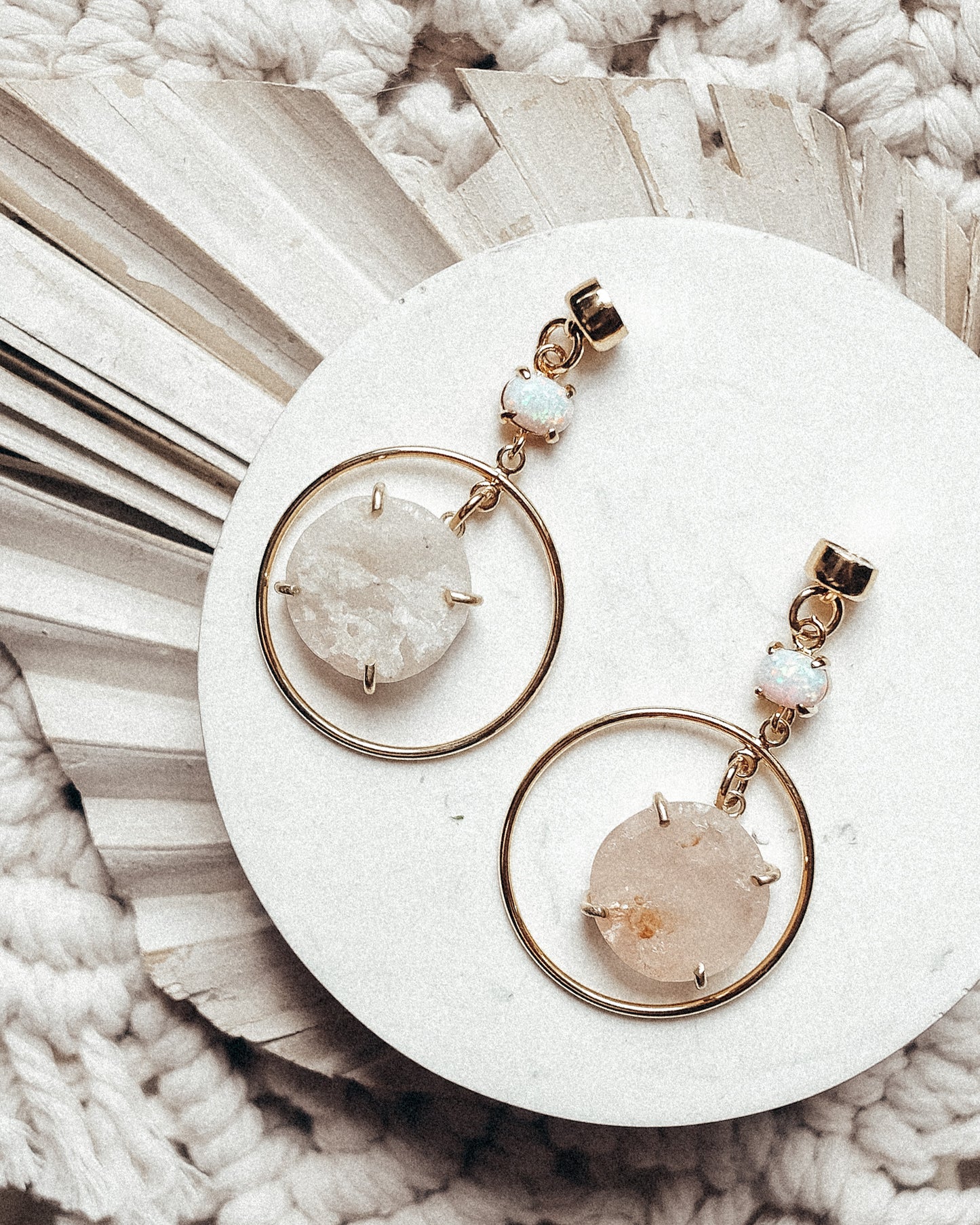 Magnetic Venus - Rose Quartz