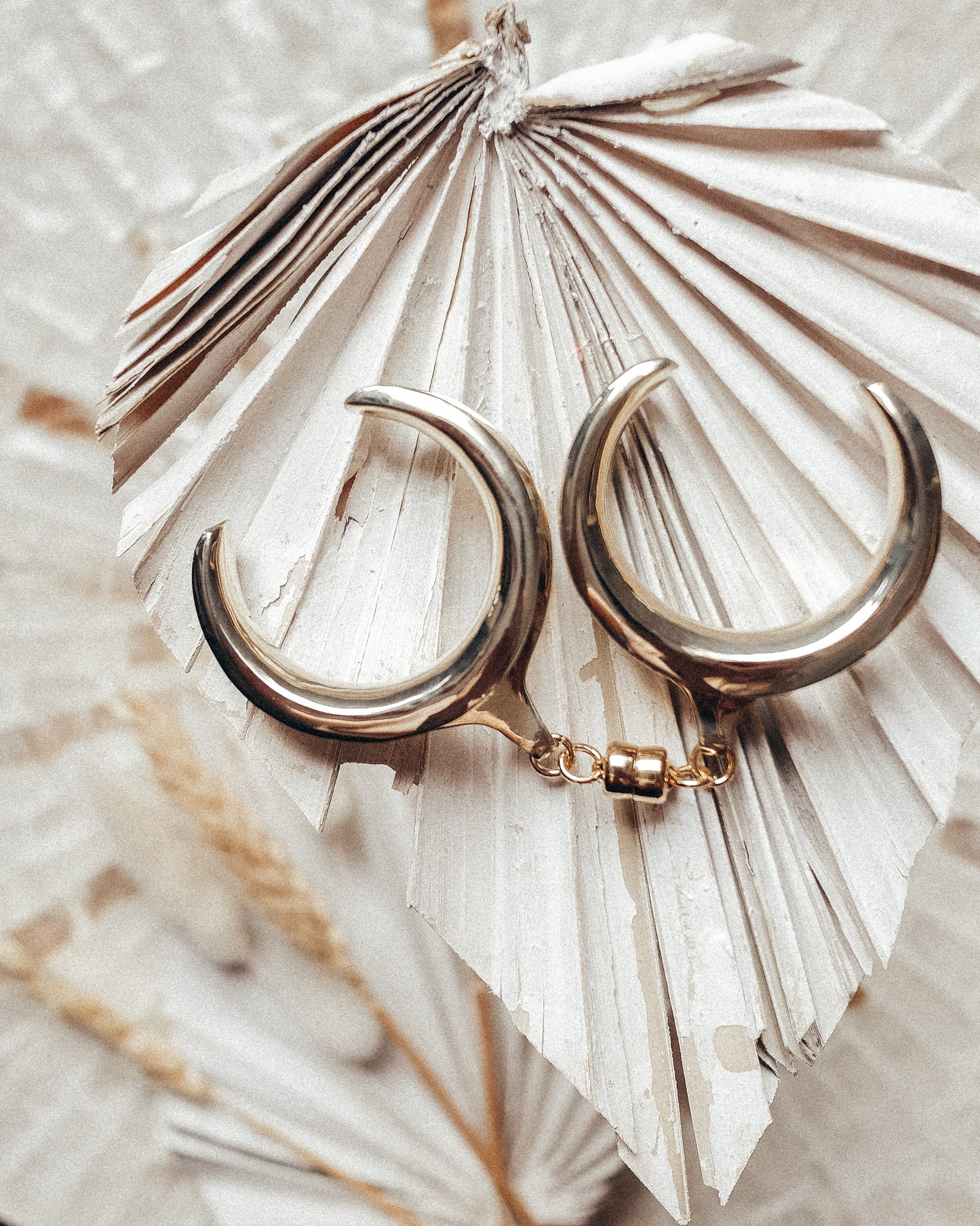 Magnetic Brass Saddles