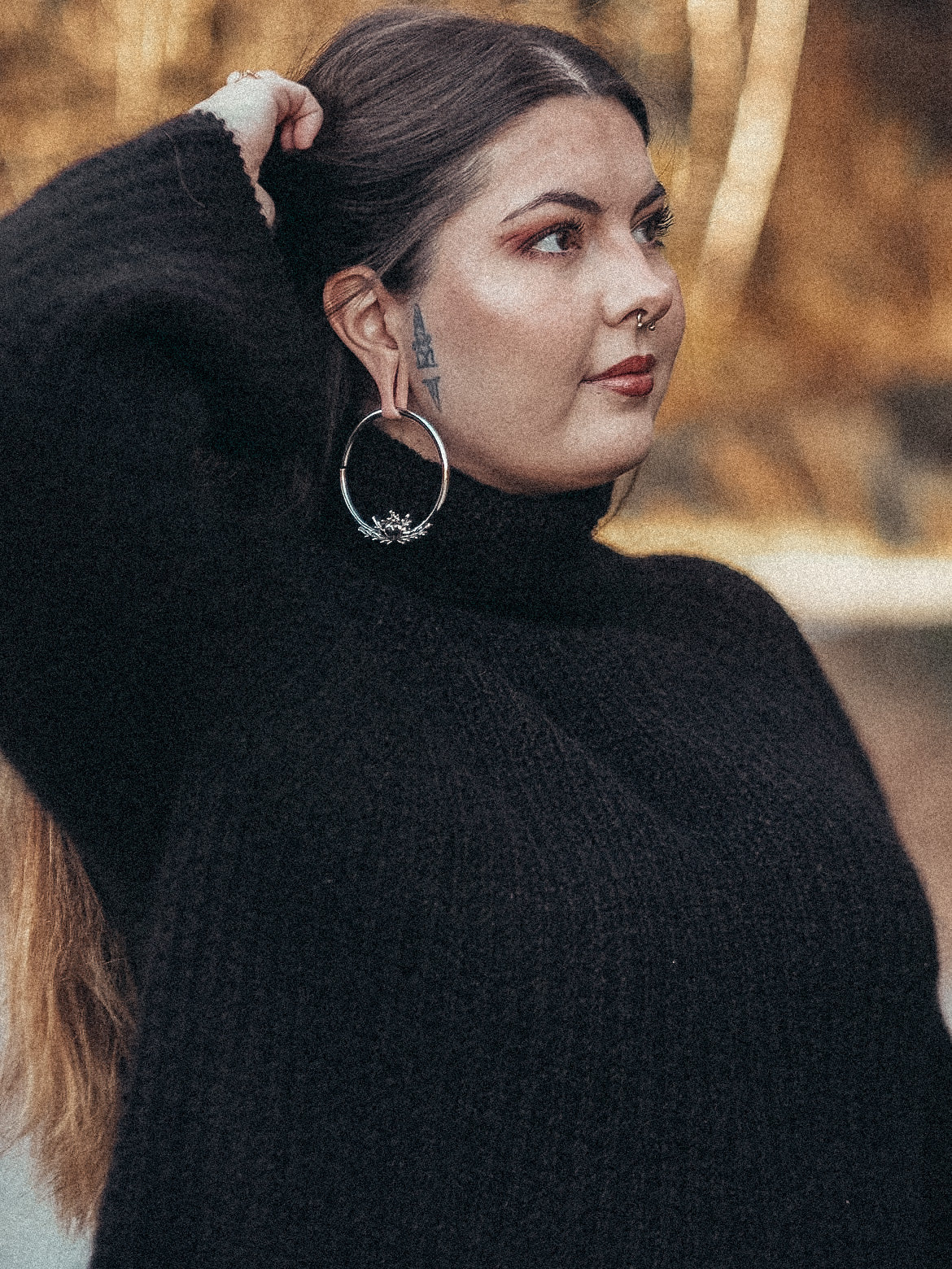 White Brass “Kristina” Floral Hoop Hangers